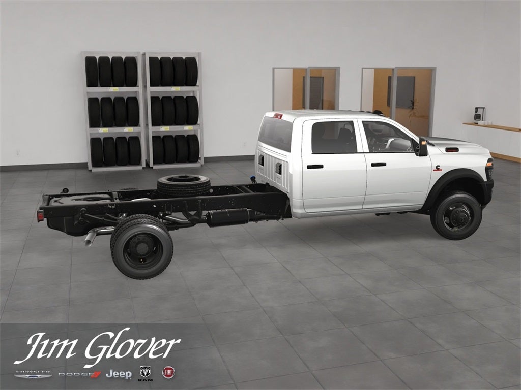 2025 RAM 5500HD RAM 5500 TRADESMAN CHASSIS CREW CAB 4X4 84' CA