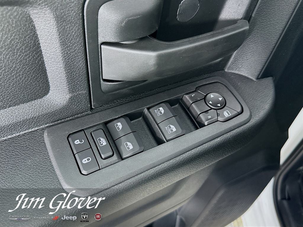 2026 RAM 3500 Chassis Cab RAM 3500 TRADESMAN CREW CAB CHASSIS 4X4 60' CA