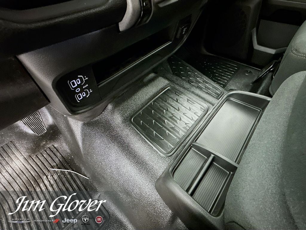 2026 RAM 3500 Chassis Cab RAM 3500 TRADESMAN CREW CAB CHASSIS 4X4 60' CA
