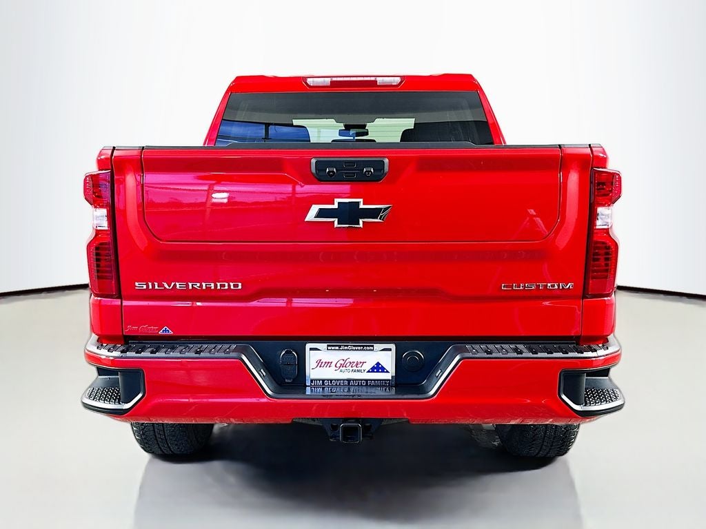 2026 Chevrolet Silverado 1500 4WD Crew Cab Short Bed Custom