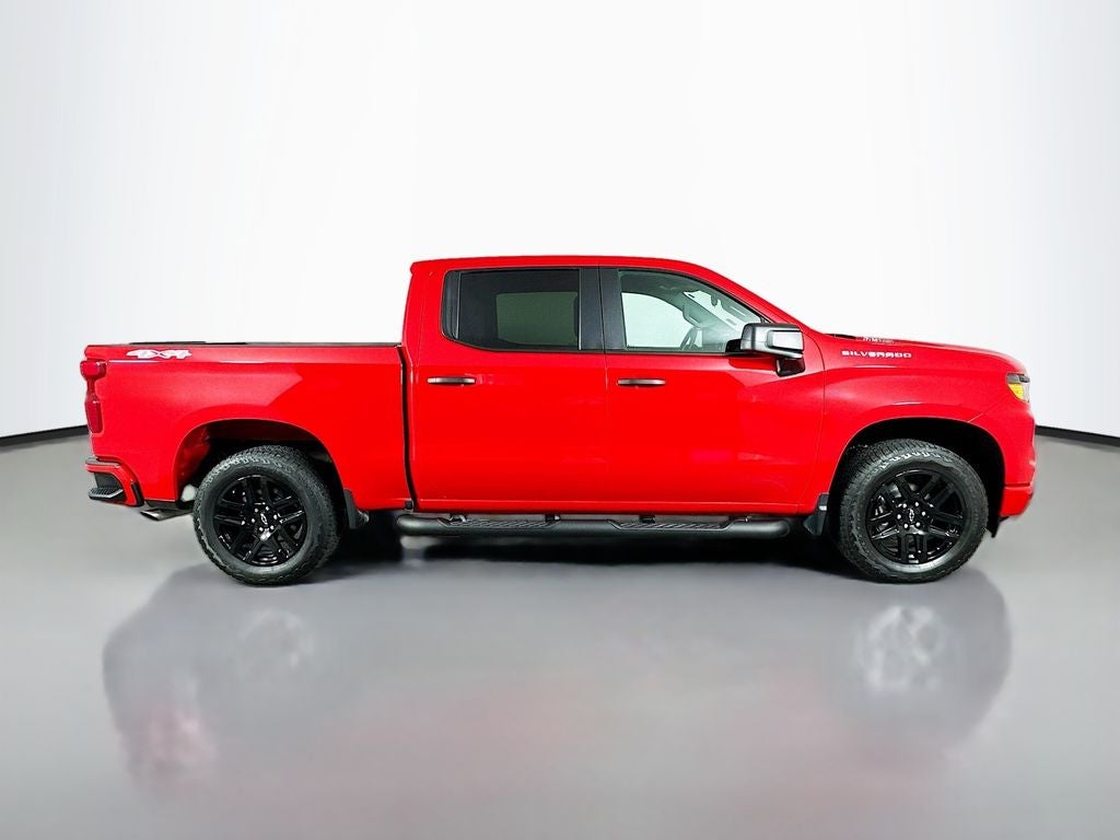 2026 Chevrolet Silverado 1500 4WD Crew Cab Short Bed Custom