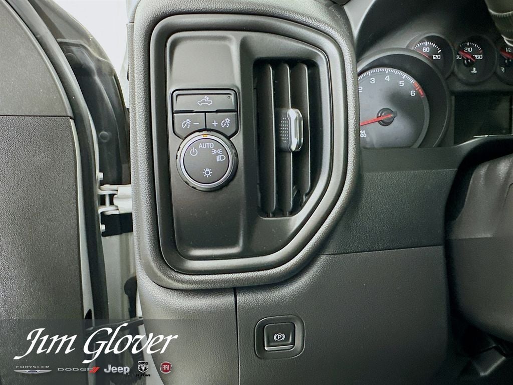 2022 Chevrolet Silverado 1500 LTD 2WD Crew Cab Short Bed Custom