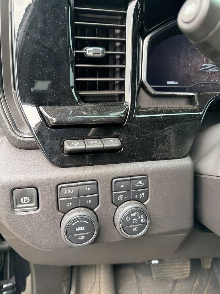 2024 Chevrolet Silverado 1500 4WD Crew Cab Short Bed ZR2