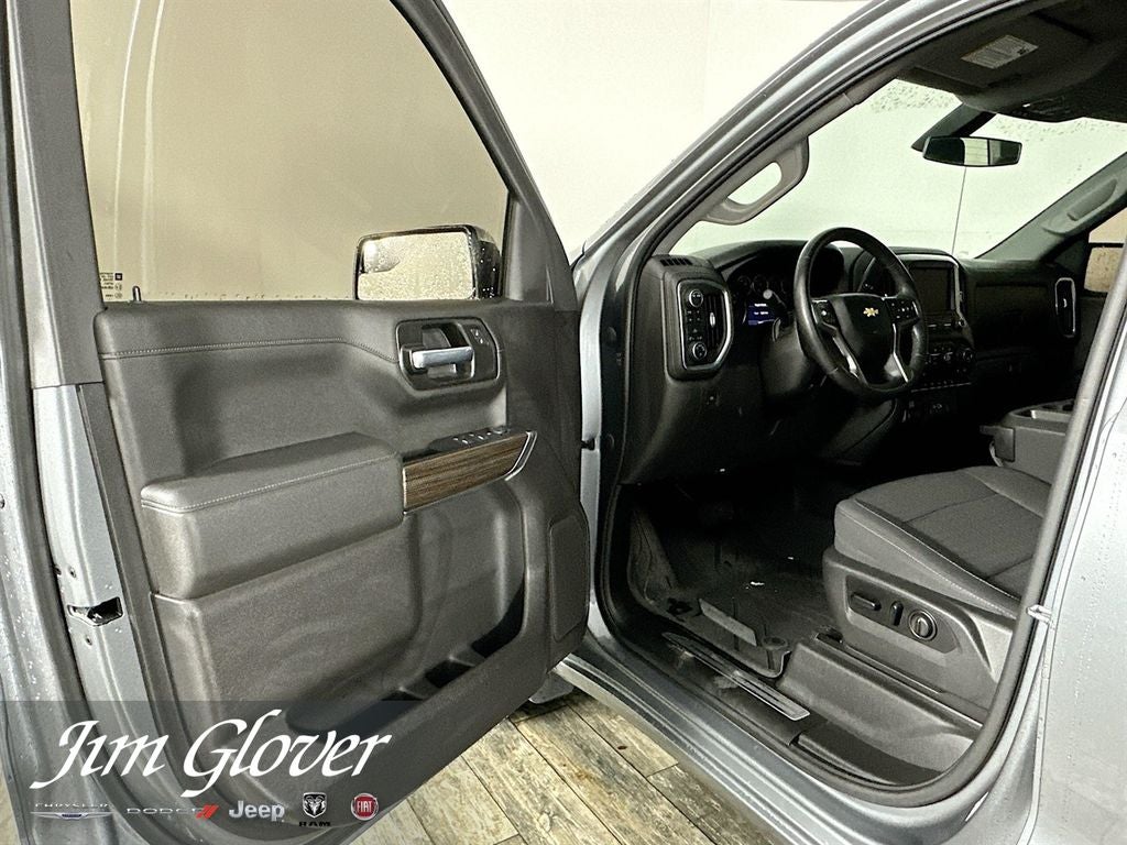 2021 Chevrolet Silverado 1500 4WD Crew Cab Short Bed LT