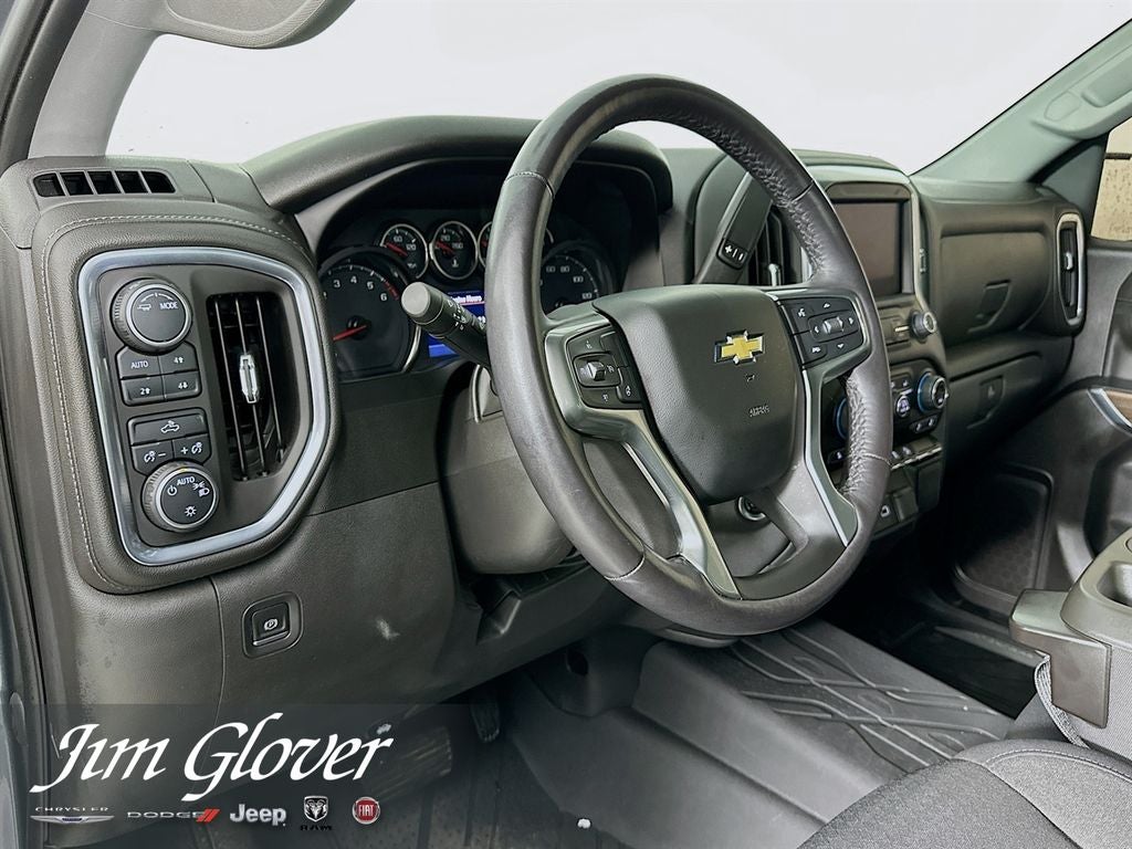 2021 Chevrolet Silverado 1500 4WD Crew Cab Short Bed LT