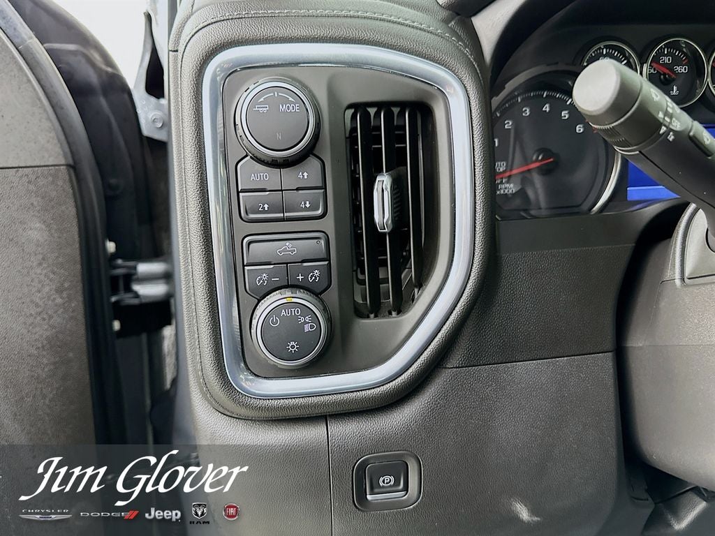 2021 Chevrolet Silverado 1500 4WD Crew Cab Short Bed LT