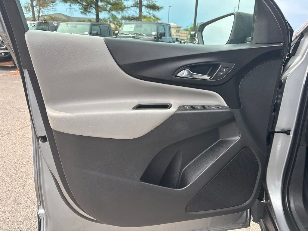 2023 Chevrolet Equinox FWD LS