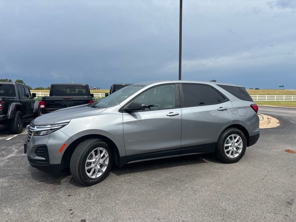2023 Chevrolet Equinox FWD LS