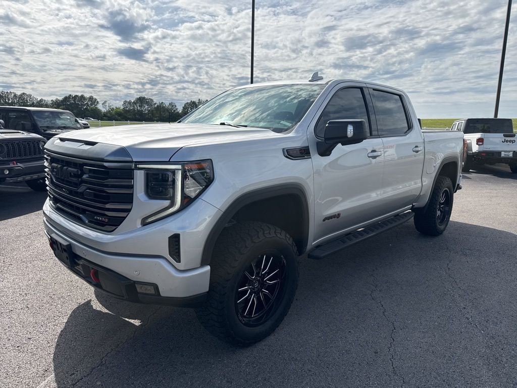 2022 GMC Sierra 1500 4WD Crew Cab Short Box AT4