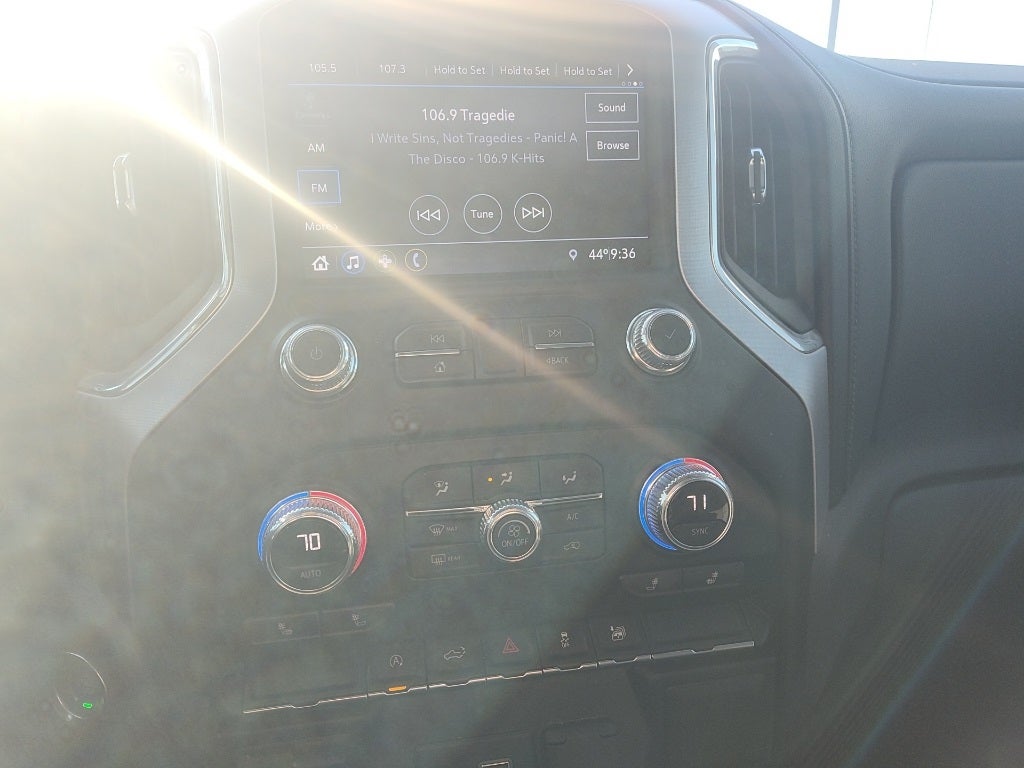 2020 GMC Sierra 1500 4WD Crew Cab Short Box Elevation