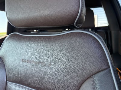 2022 GMC Sierra 1500 4WD Crew Cab Short Box Denali