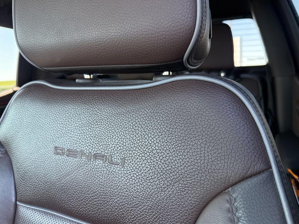 2022 GMC Sierra 1500 4WD Crew Cab Short Box Denali