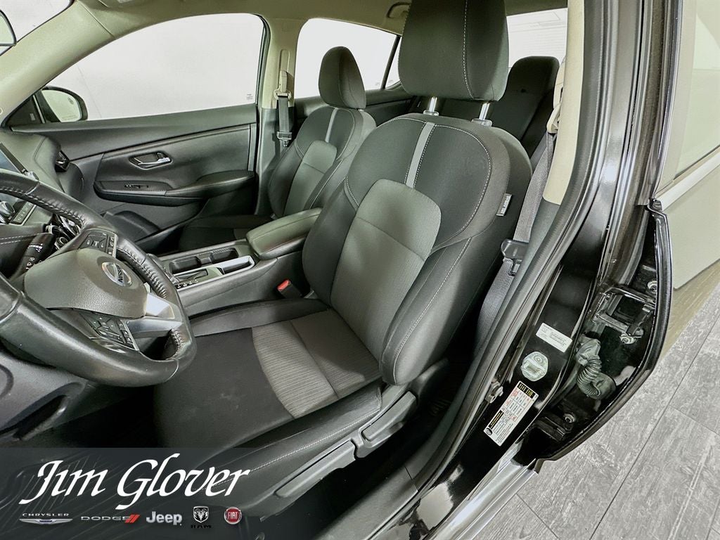 2021 Nissan Sentra SV Xtronic CVT