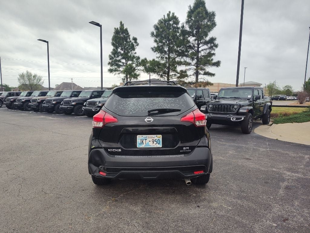 2018 Nissan Kicks SR
