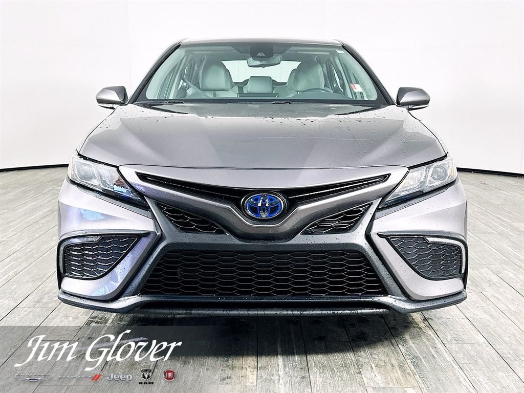 2024 Toyota Camry Hybrid SE