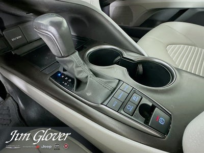 2024 Toyota Camry Hybrid SE