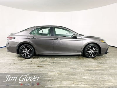 2024 Toyota Camry Hybrid SE