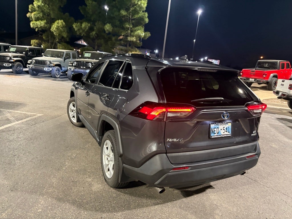 2021 Toyota RAV4 Hybrid LE