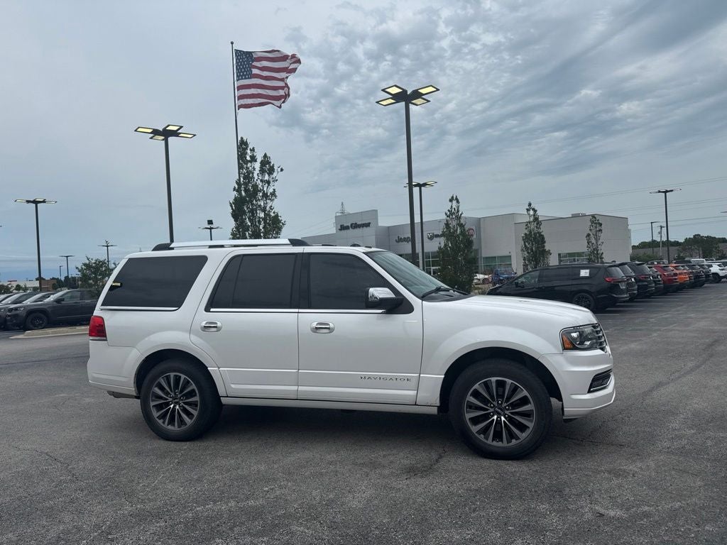 2015 Lincoln Navigator Base