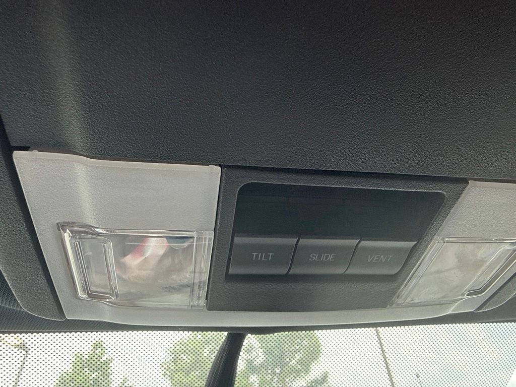 2015 Lincoln Navigator Base