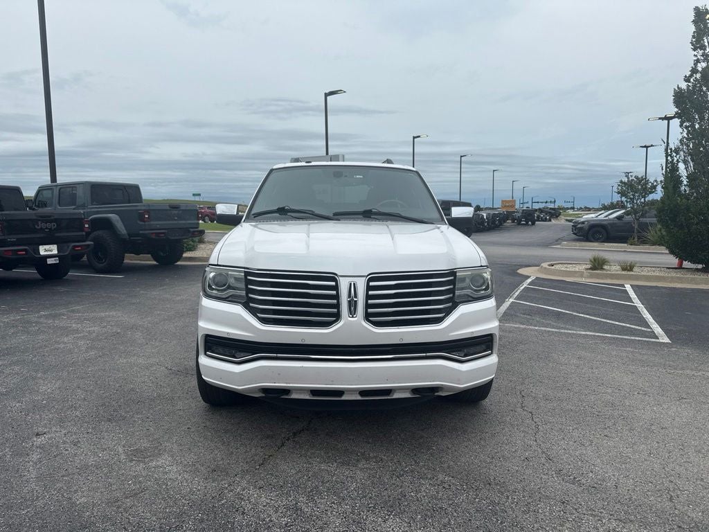 2015 Lincoln Navigator Base