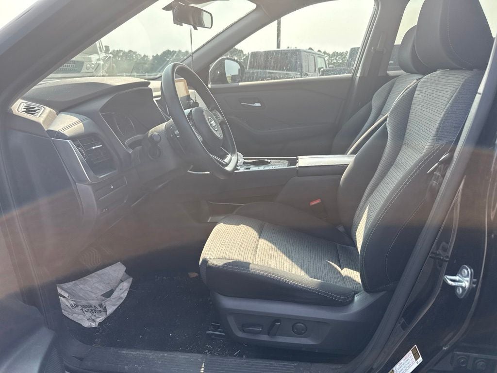 2021 Nissan Rogue SV FWD