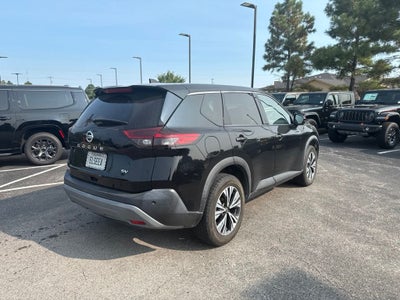 2021 Nissan Rogue SV FWD