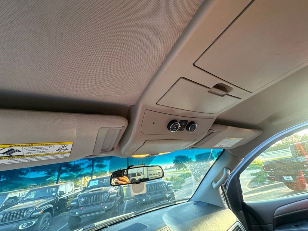2013 Nissan Armada SV