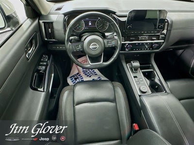 2024 Nissan Pathfinder SL 4WD