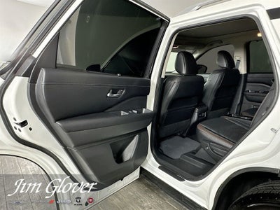 2024 Nissan Pathfinder Platinum FWD