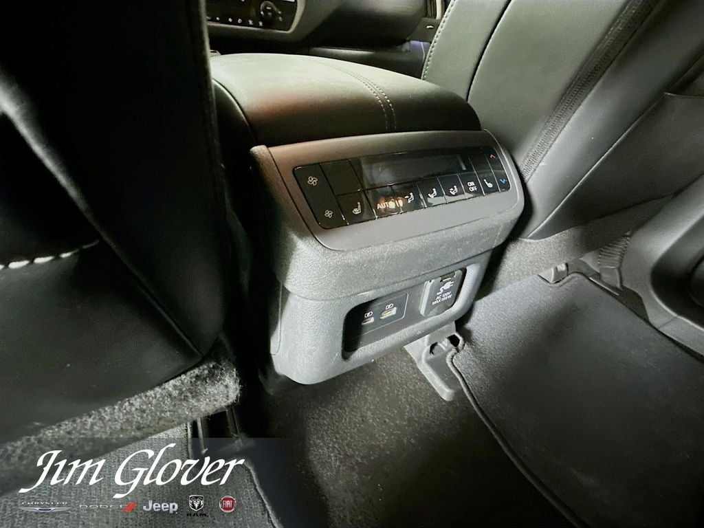 2024 Nissan Pathfinder Platinum FWD