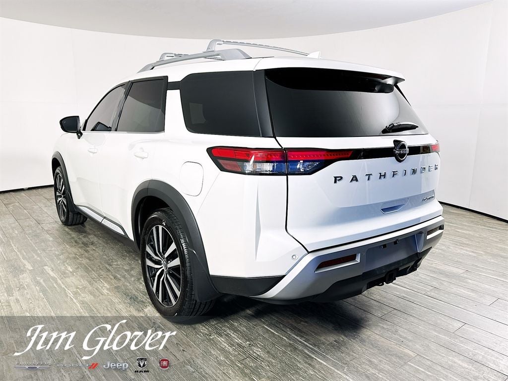 2024 Nissan Pathfinder Platinum FWD