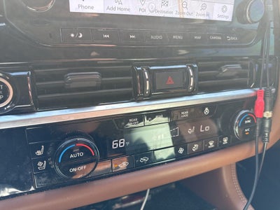 2023 Nissan Pathfinder Platinum FWD