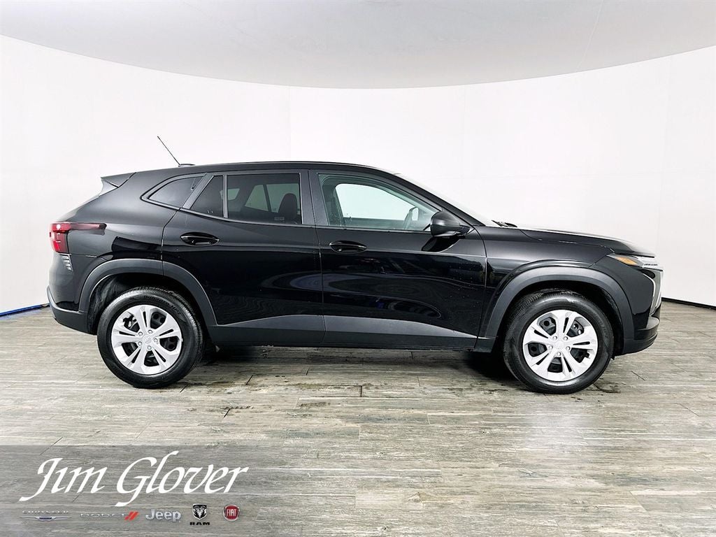 2025 Chevrolet Trax FWD LS