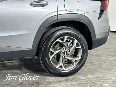 2025 Chevrolet Trax FWD LT