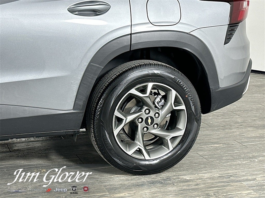 2025 Chevrolet Trax FWD LT