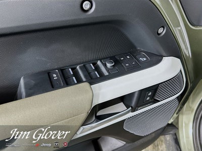 2021 Land Rover Defender 110 110 SE