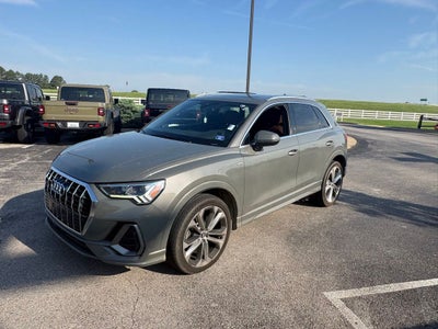2020 Audi Q3 Premium Plus 45 TFSI S line quattro Tiptronic