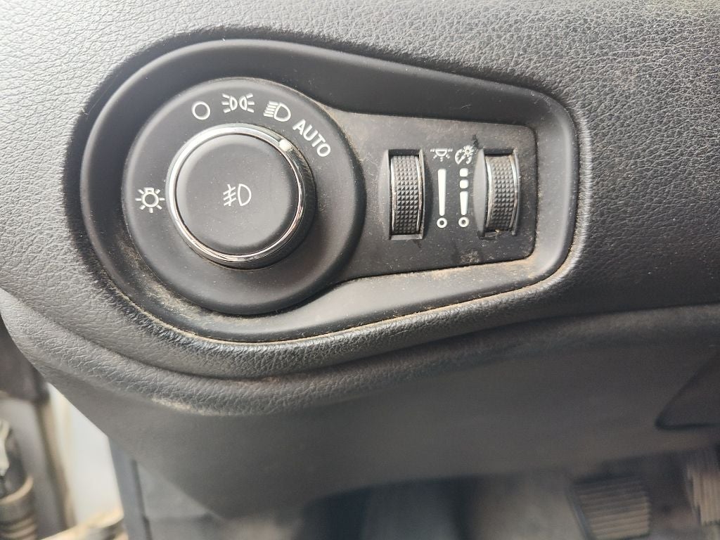 2020 Jeep Renegade Latitude FWD