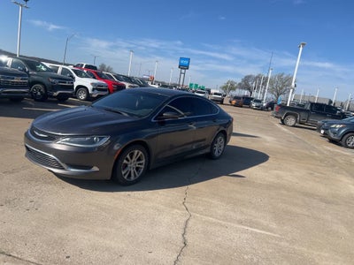 2016 Chrysler 200 Limited