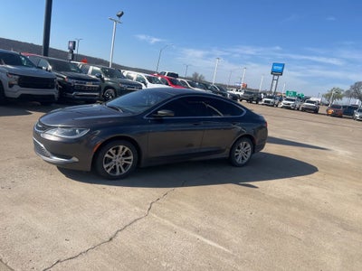 2016 Chrysler 200 Limited