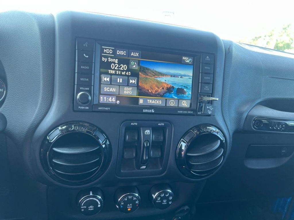 2016 Jeep Wrangler Unlimited Sahara