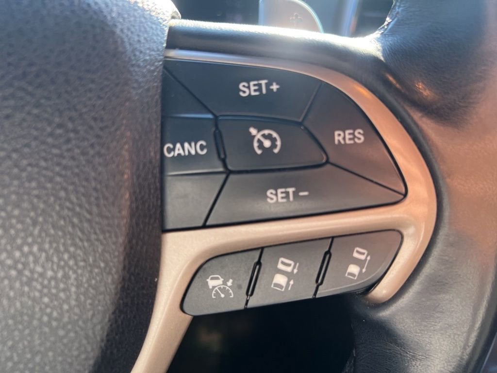 2016 Jeep Grand Cherokee Summit