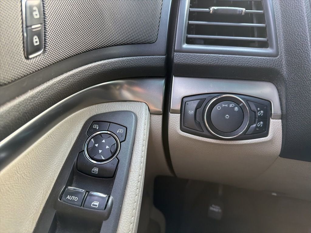 2015 Ford Explorer Base