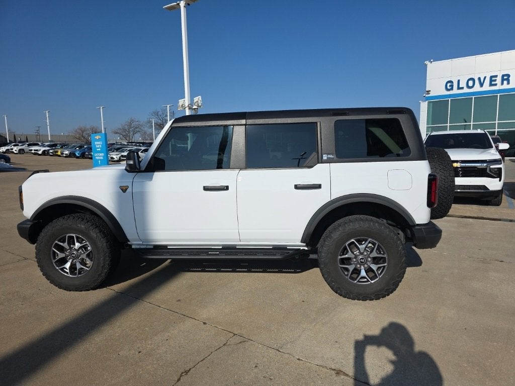 2023 Ford Bronco Base