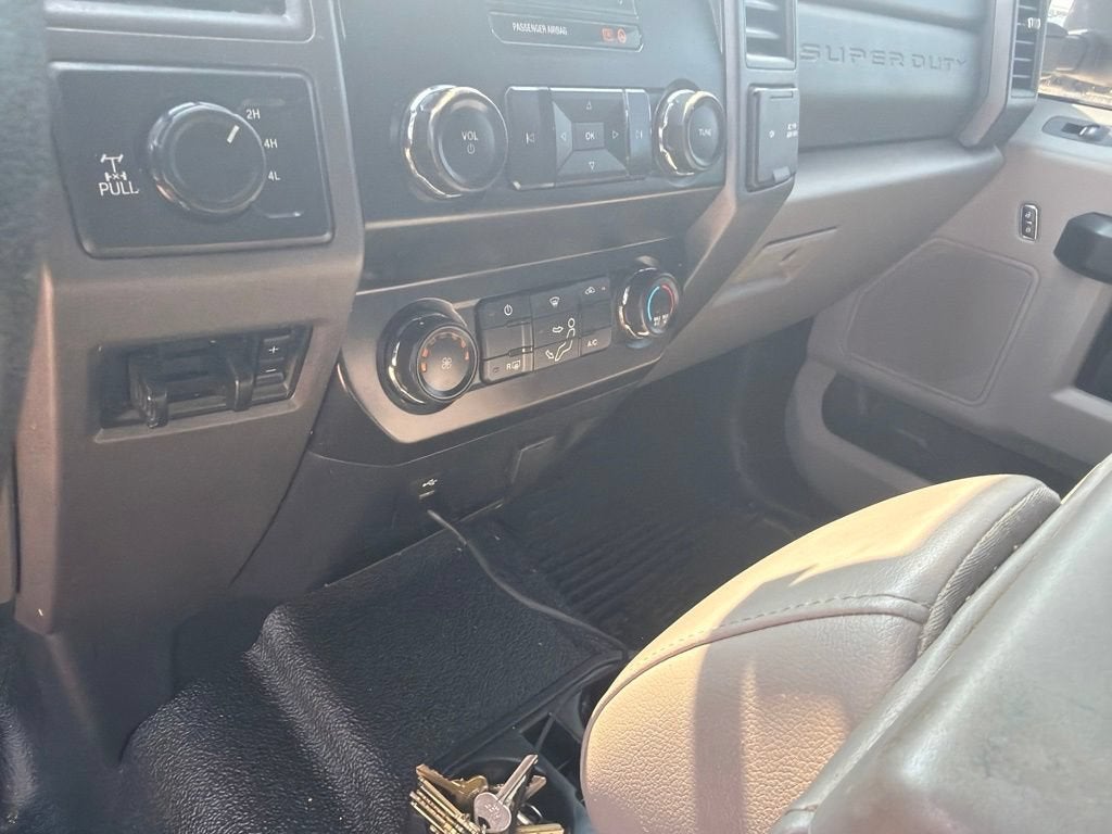 2019 Ford Super Duty F-350 SRW XL