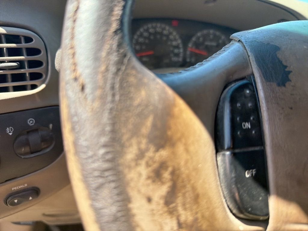 2001 Ford F-150 SuperCrew XLT