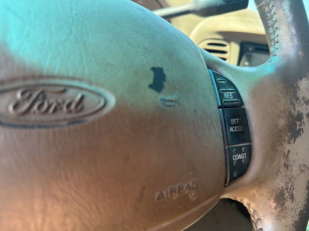 2001 Ford F-150 SuperCrew XLT