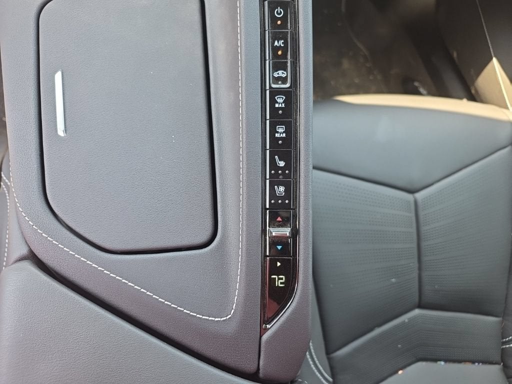 2024 Chevrolet Corvette Stingray 2LT