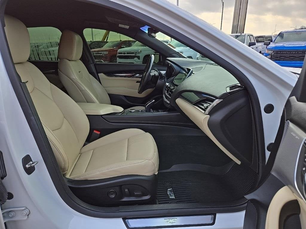 2020 Cadillac CT5 Premium Luxury